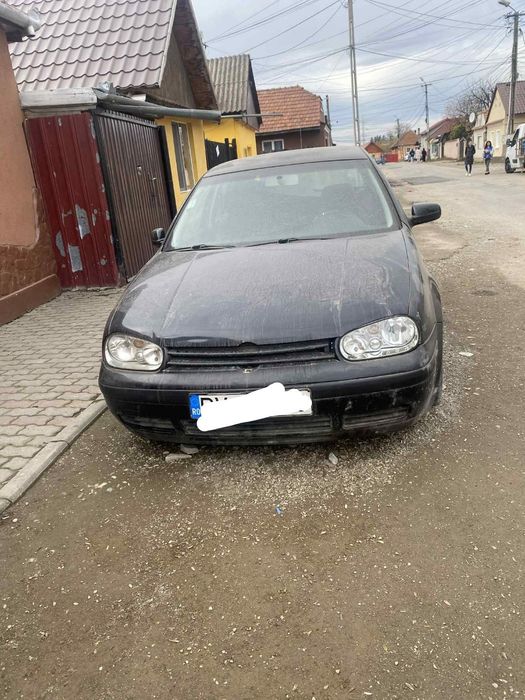 Vw golf 4 pentru piese
