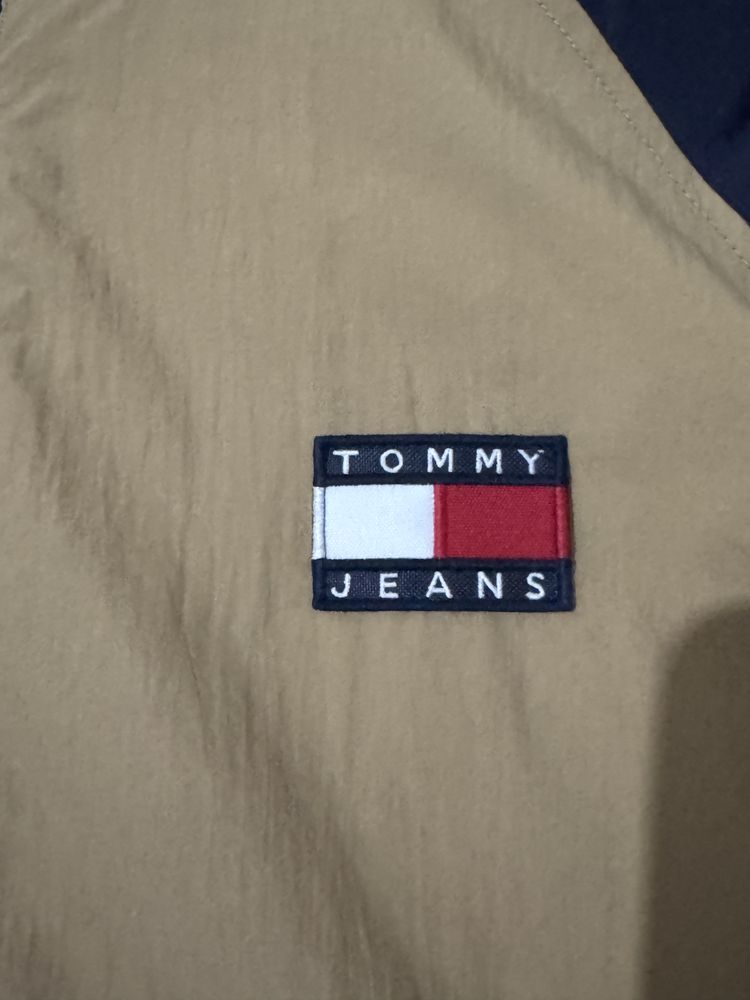 Tommy hilfiger двустранно яке размер М