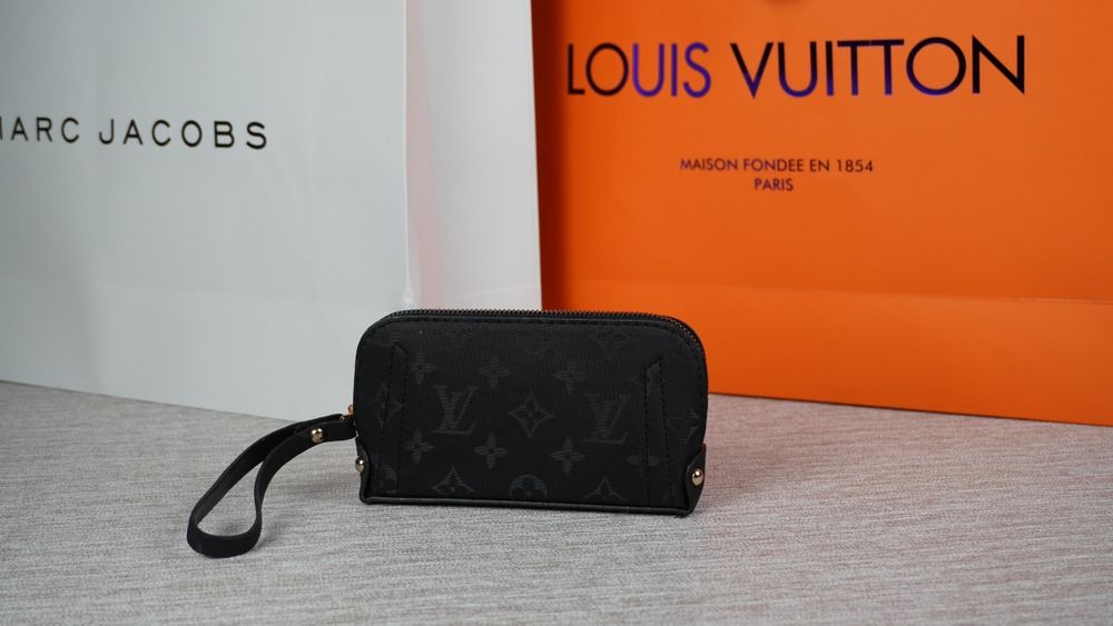 Portofele Gucci, Dior, LV