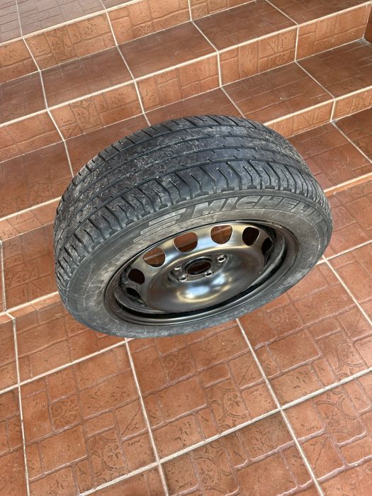 Vând roata de rezerva passat b6/b7/audi R16