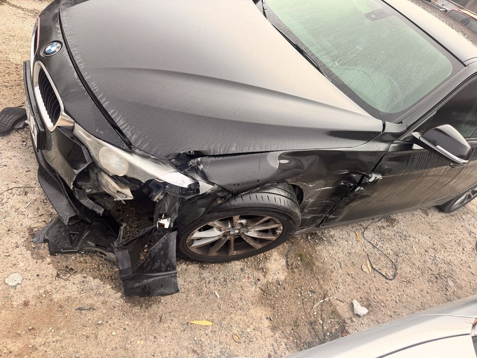 Vand bmw f30 avariat xdrive