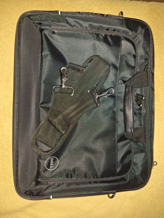 Vând geantă laptop Dell