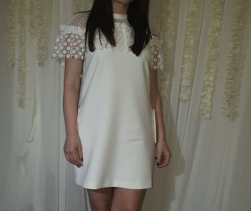 Rochie alba Self Portrait