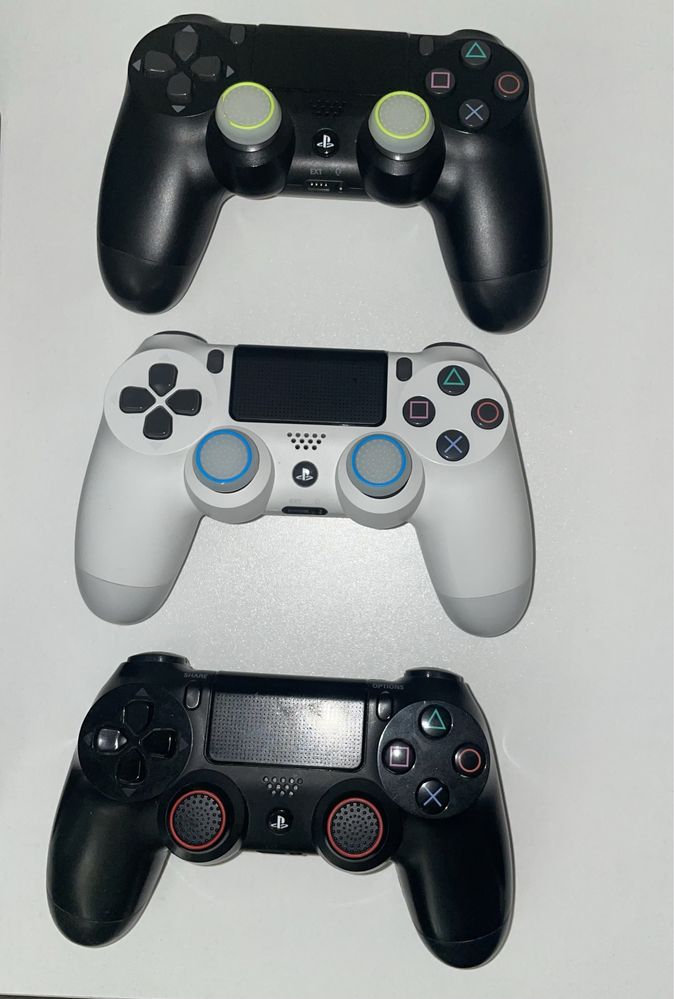PlayStation 4 1 Tb ssd ,  3 controllere+ jocuri