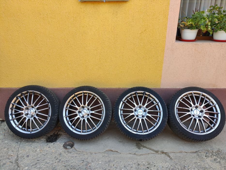 Vând roți R18  cu anvelope 225.45.18  allsezon  ,