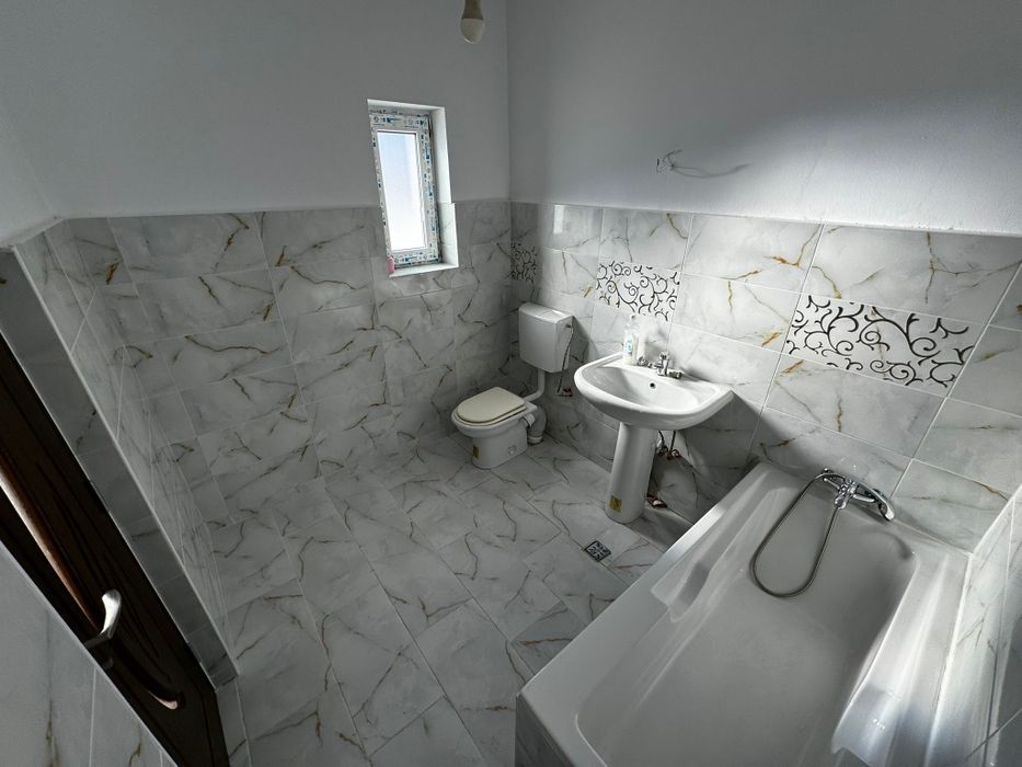 Casa Petroșani ~ 310 mp ~ Garaj ~ Curte Mare