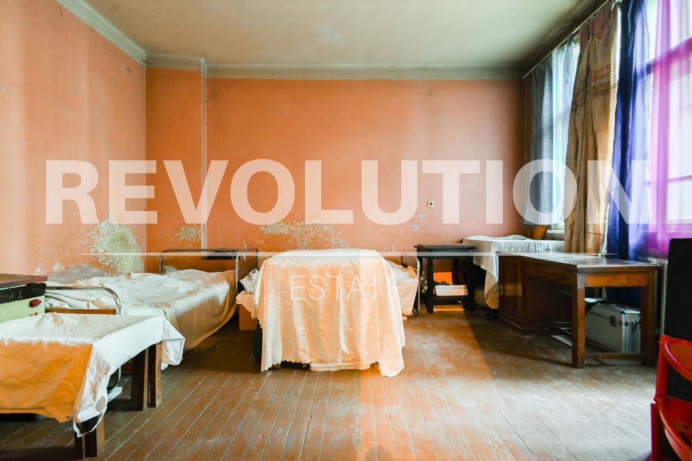 Продава се Четиристаен апартамент в София, Център - 181 кв.м за 3646 €/кв.м - Снимка #5