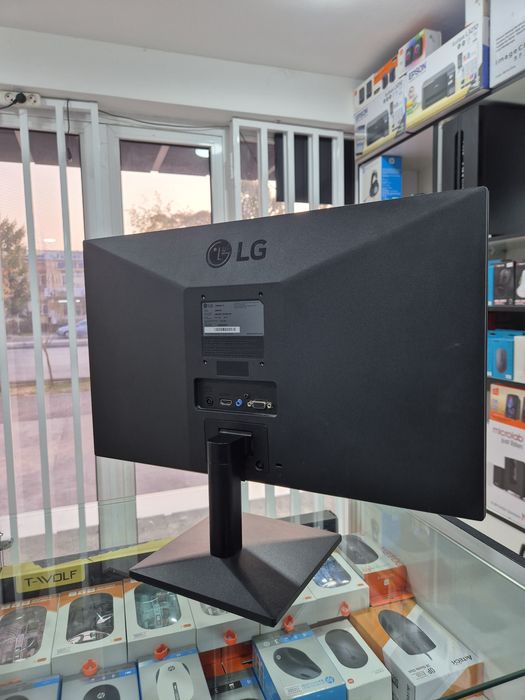 Монитор LG 22 IPS