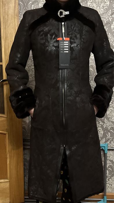 Новая дубленка 42 размер