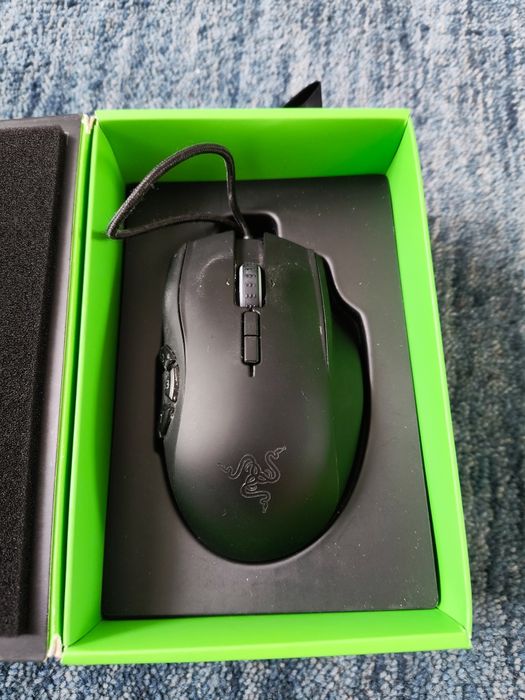 mouse gaming Razer NAGA HEX V2