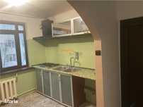 Garsoniera zona Gara , et 3\/4 , decomadata , libera , 32 mp , curata