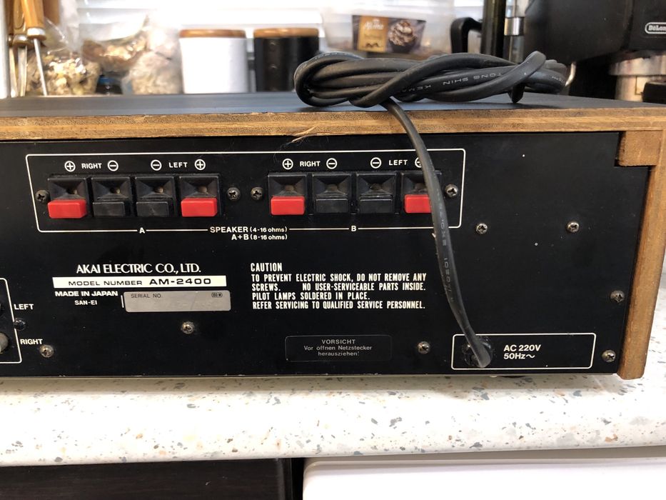 Akai AM-2400 Стерео