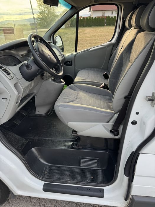 Renault Trafic 8+1 Model Lung