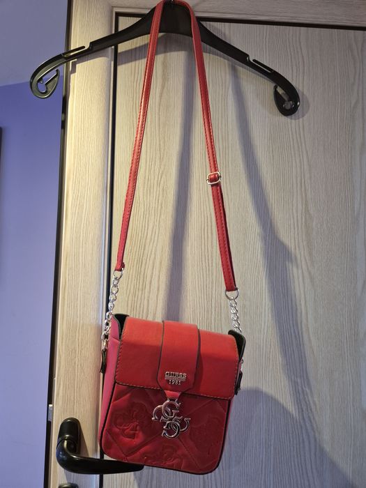 Продавам чанти като нови