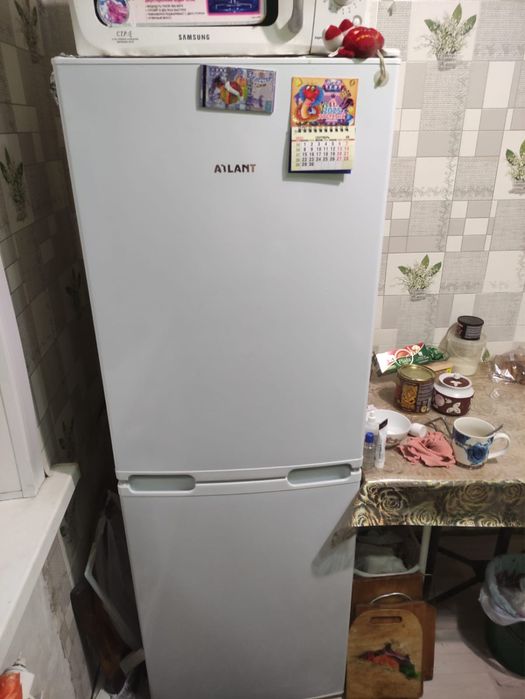 Продам холодильник Atlant