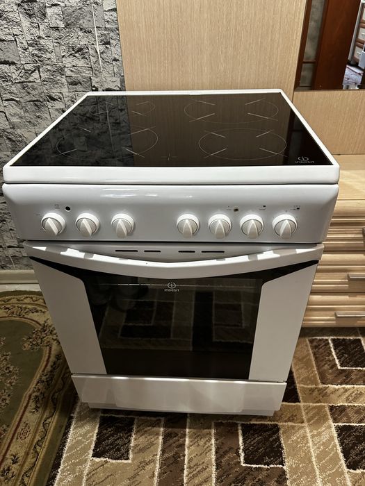 Электрическая плита indesit