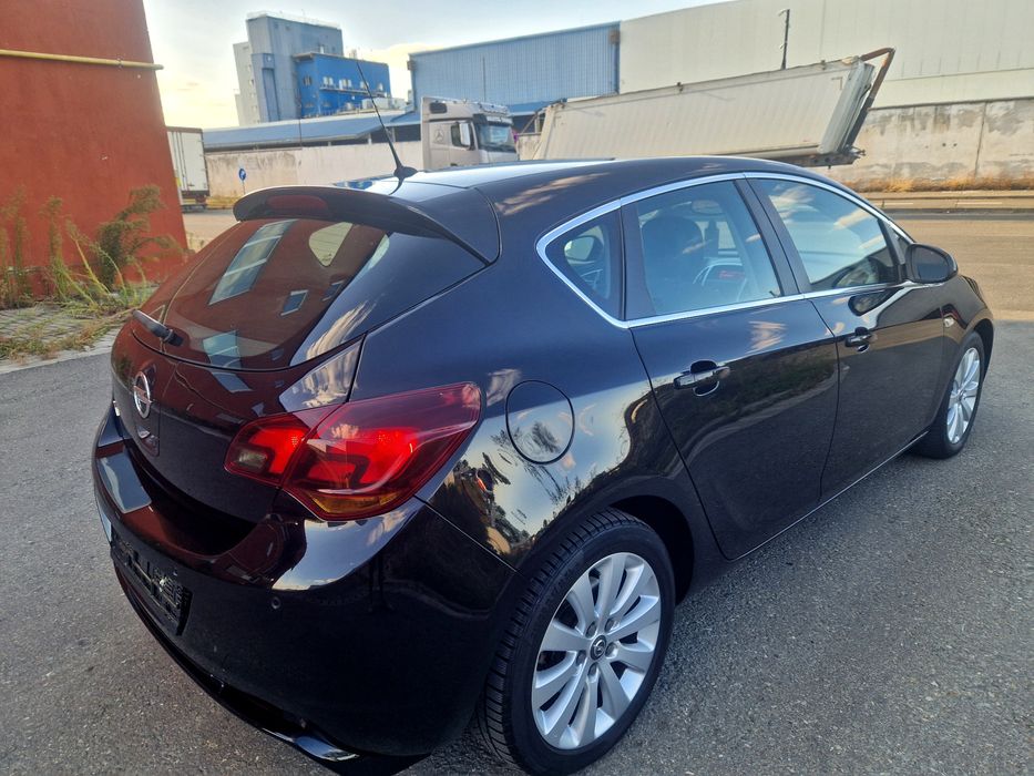 Opel Astra ST Line /Euro 5