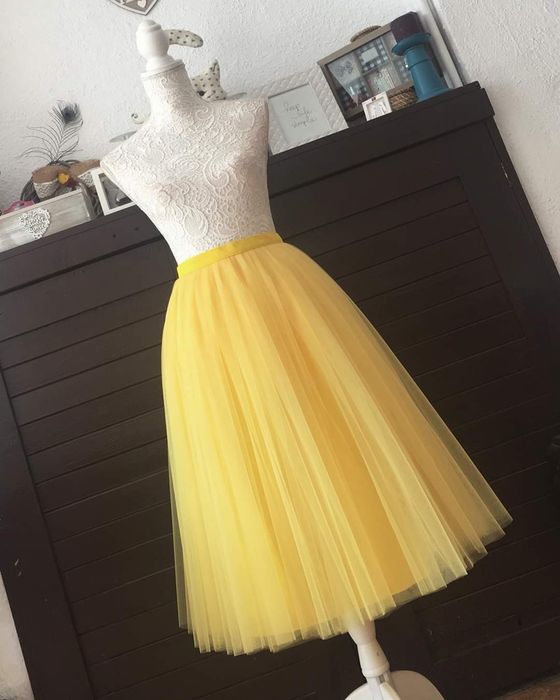 Fuste tulle cu motiv tradițional