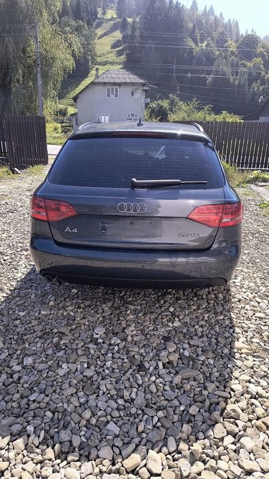 Vând Audi A4 B8 2009