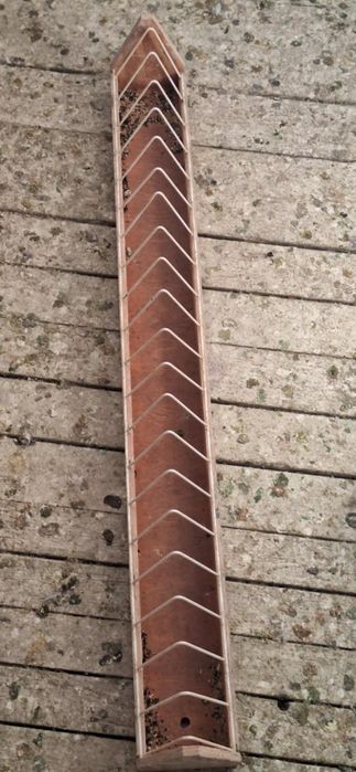 Cușcă  și  hrănitoare