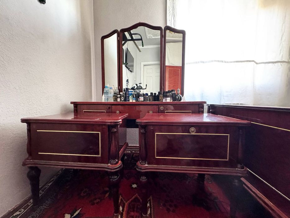 Ruminiya mebel sotiladi