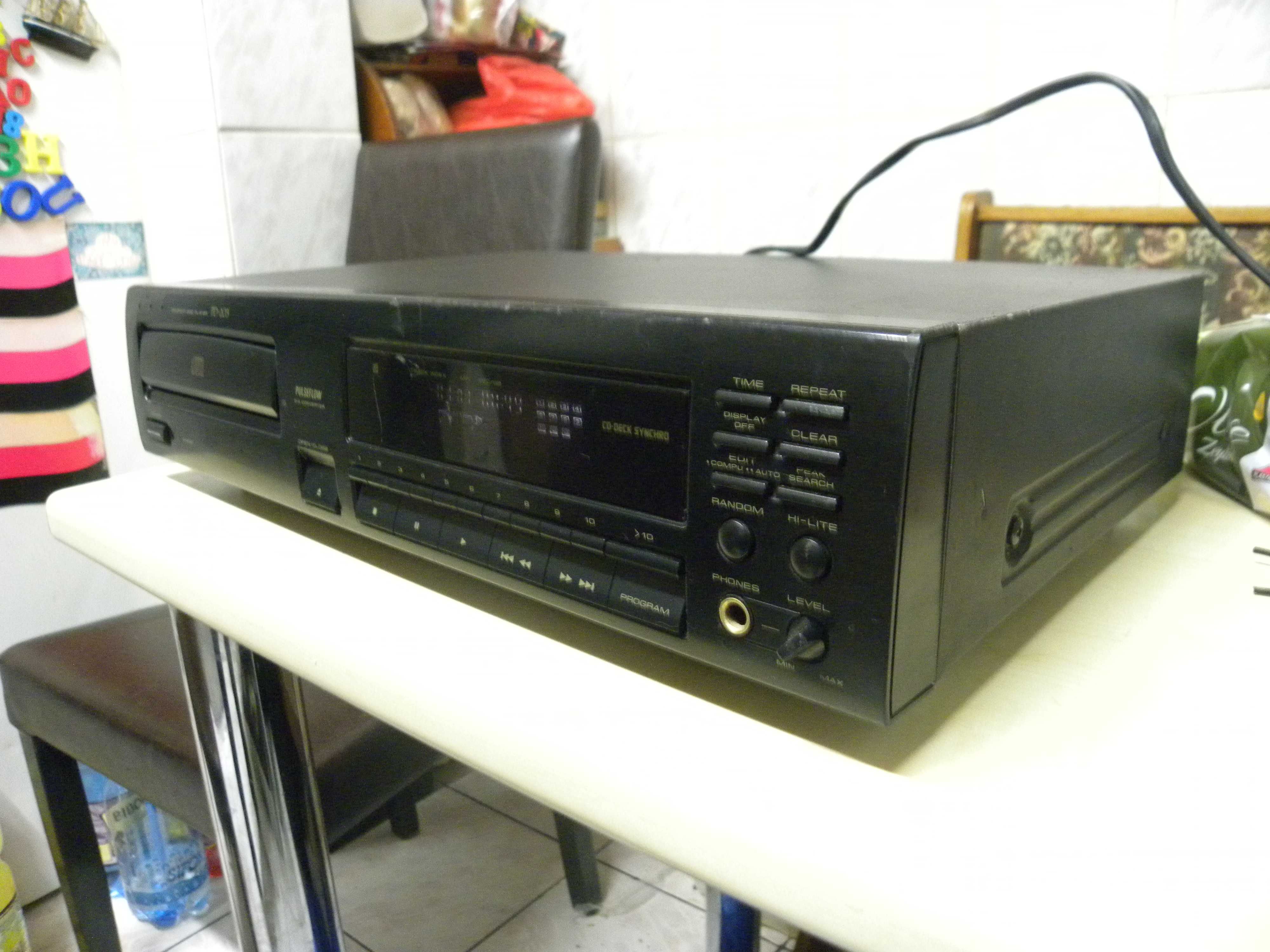 Retro Pioneer PD-203 Compact Disc Player (1993-95)