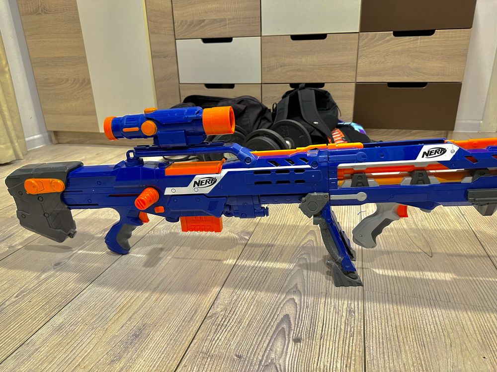 Nerf Sniper Quora with scope: