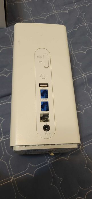 Router 4G+ wireless Huawei B618s-22D, AC Dual Band, cu SIM, LTE CAT11