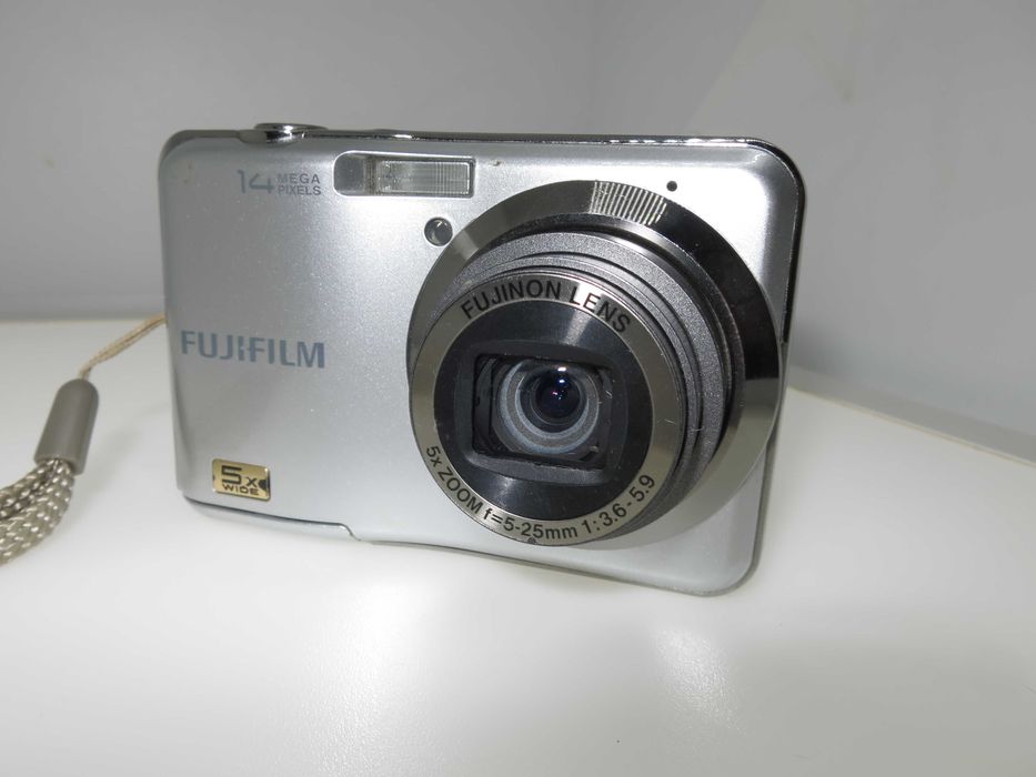 FujiFilm AX250 14MP компактен цифров фотоапарат дигитална камера