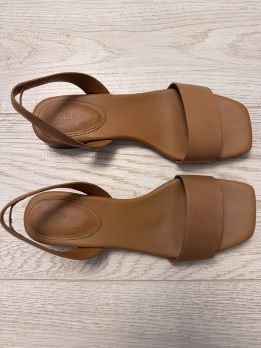 Vand sandale piele