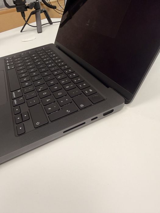 Macbook M4 Pro 14” / 24 GB RAM / 512 GB SSD