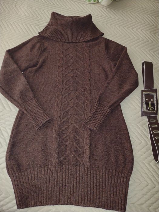 Топъл мекичък пуловер тип (рокля) +колан подарък произведен в БГ.
