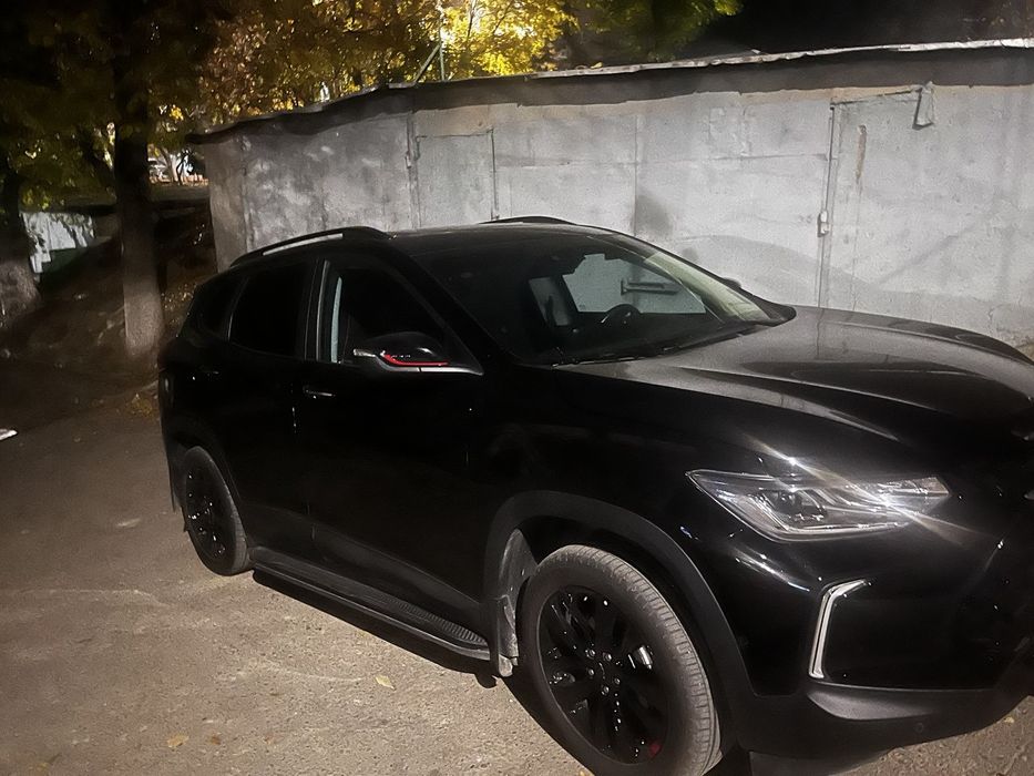 Продам Chevrolet Tracker 2 Premier Redline