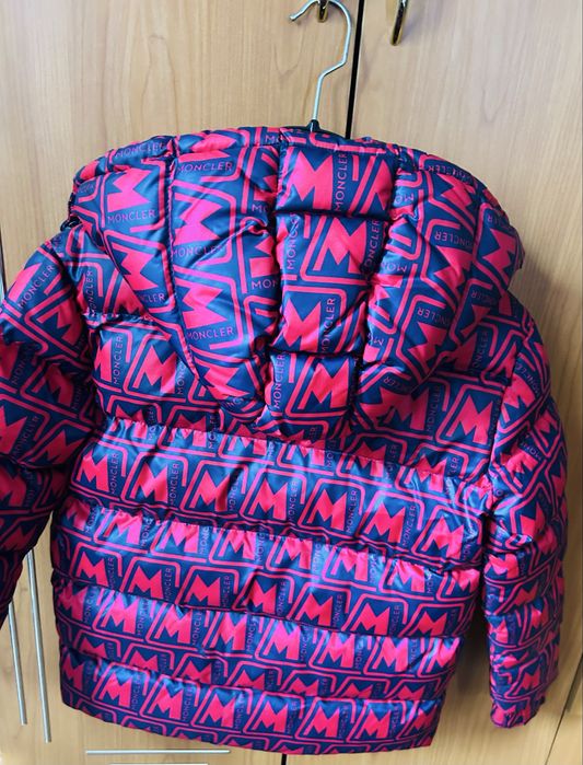 Geaca Moncler 6-7 ani