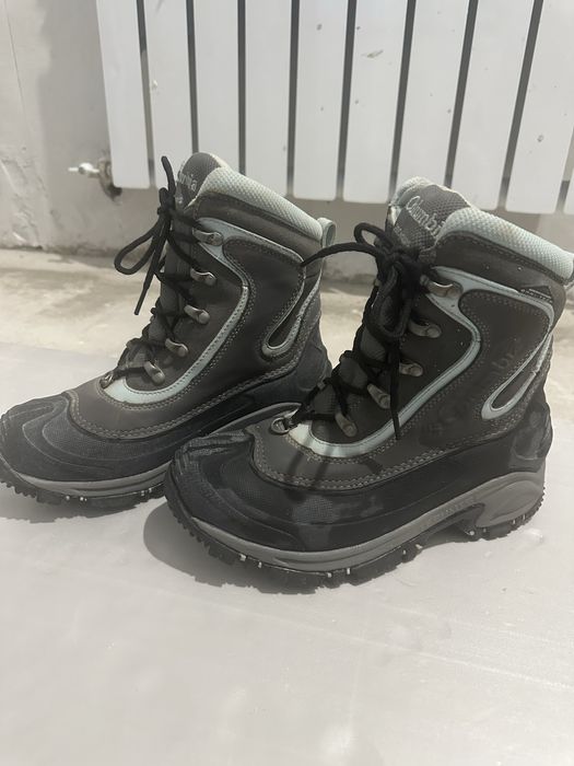 Продам аргинальни ботинки Columbia
