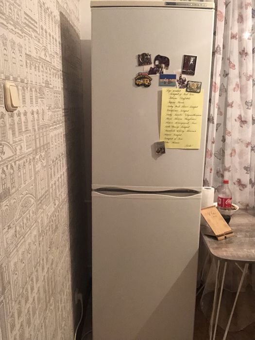 Продаётся б/у холодильник