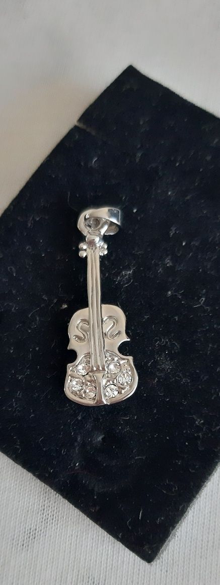 Сребърни бижута - гривна,ключ сол, детелина, китара, виола