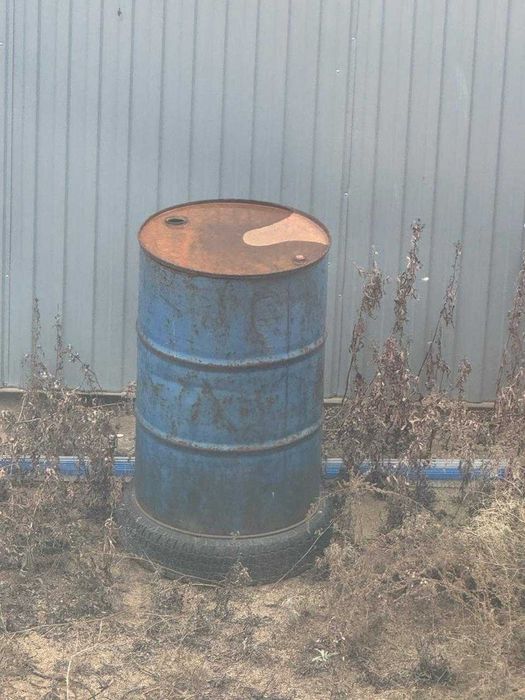 продам металлическая бочка 200 литров для сбора мусора
