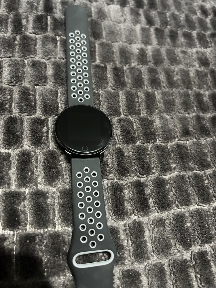 Vând smartwatch