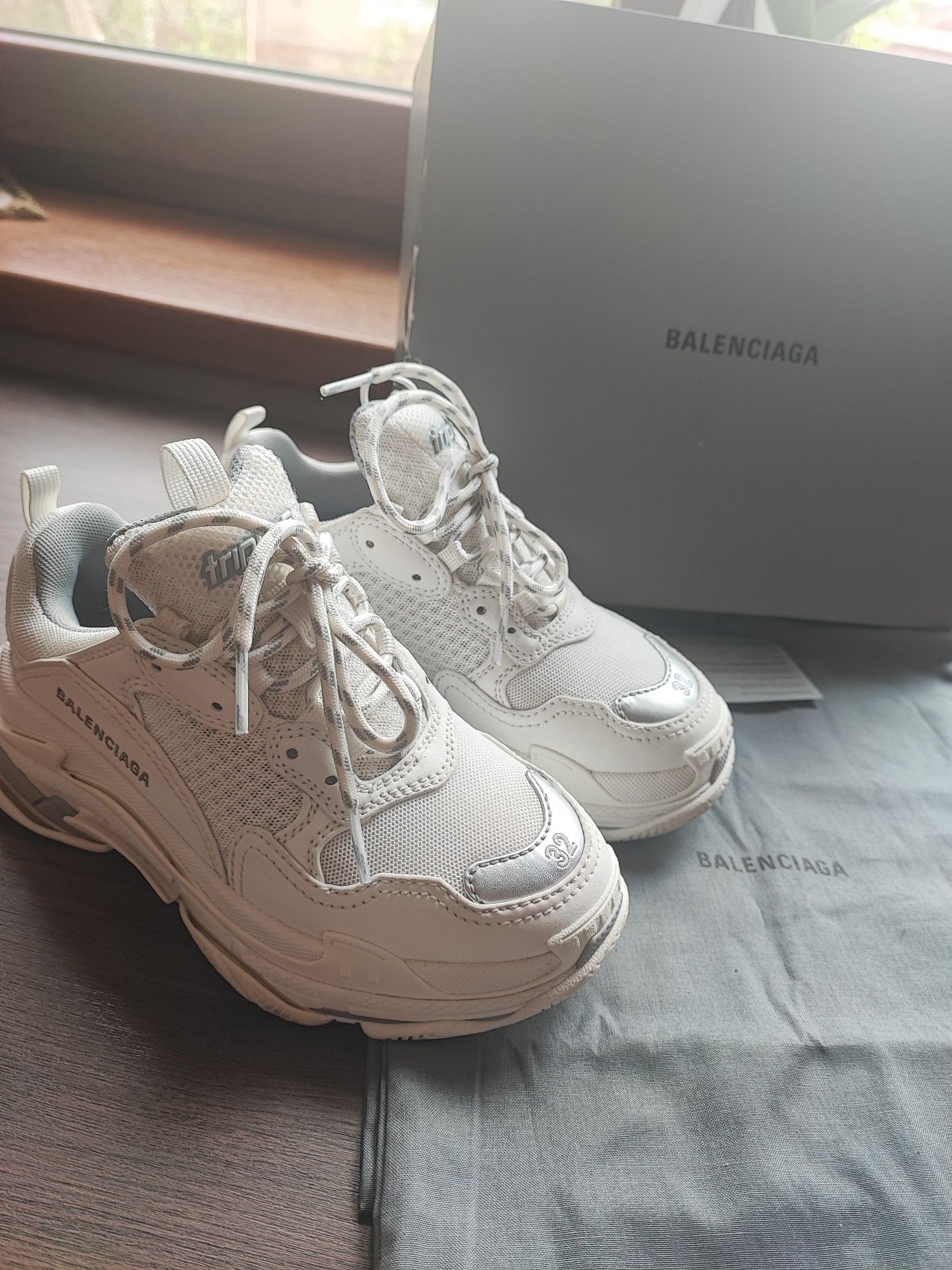 Balenciaga Triple S Kids