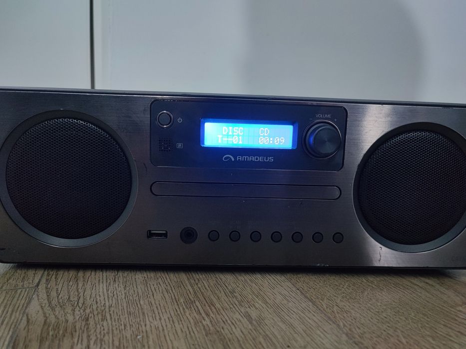 Radio Amadeus Cavato CD Bluetooth USB radio
