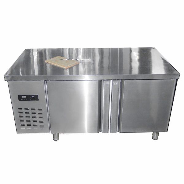 Стол холодильный из нержавейки для ресторанов и кафе