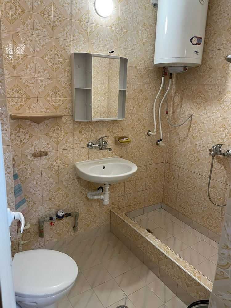 Дава се под наем Двустаен апартамент в Пловдив, Център - 76 кв.м за 300 € - Снимка #17