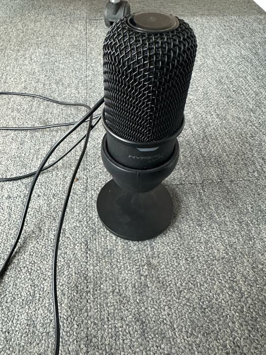 Продам микрофон HyperX Solocast