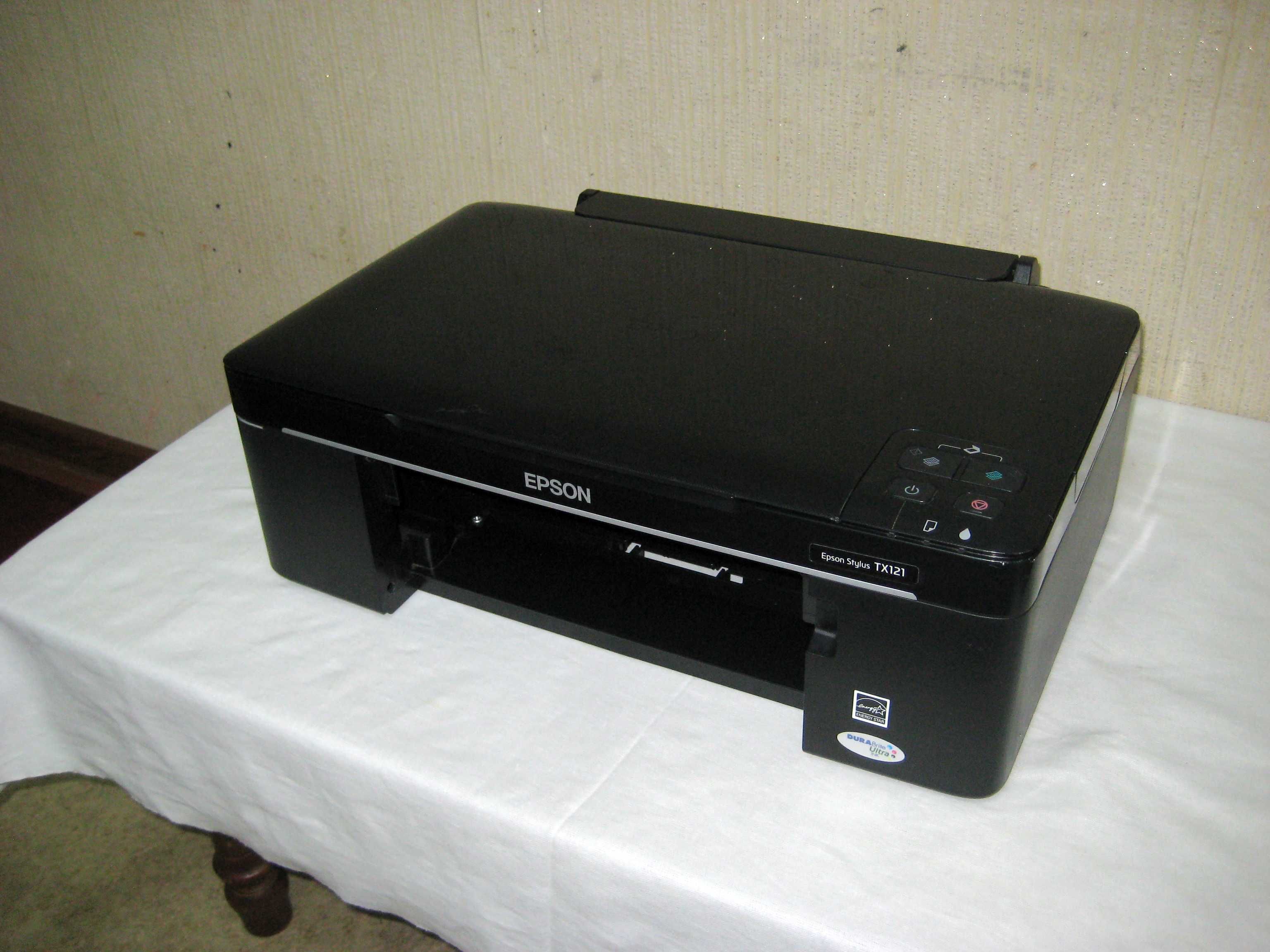 Принтер цветной EPSON TX121 сам аппарат рабочий но не печатает !