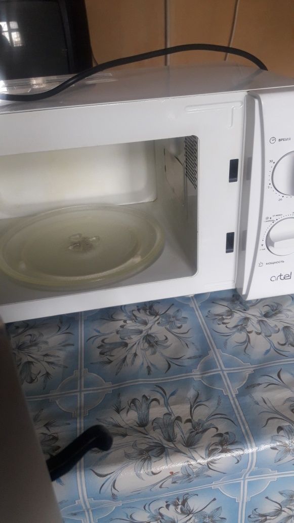 Продам микроволновую печь.