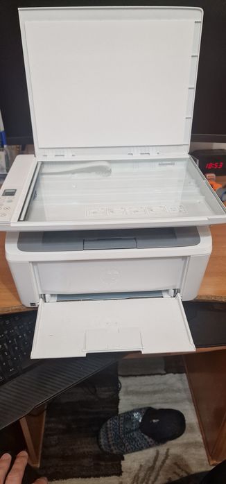 Imprimanta wireless HP LaserJet M140we