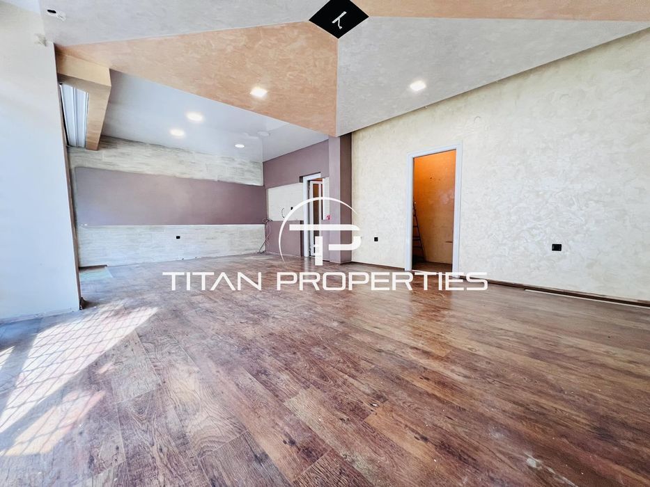 Дава се под наем Магазин в Бургас, Възраждане - 55 кв.м за 612 € - Снимка #2