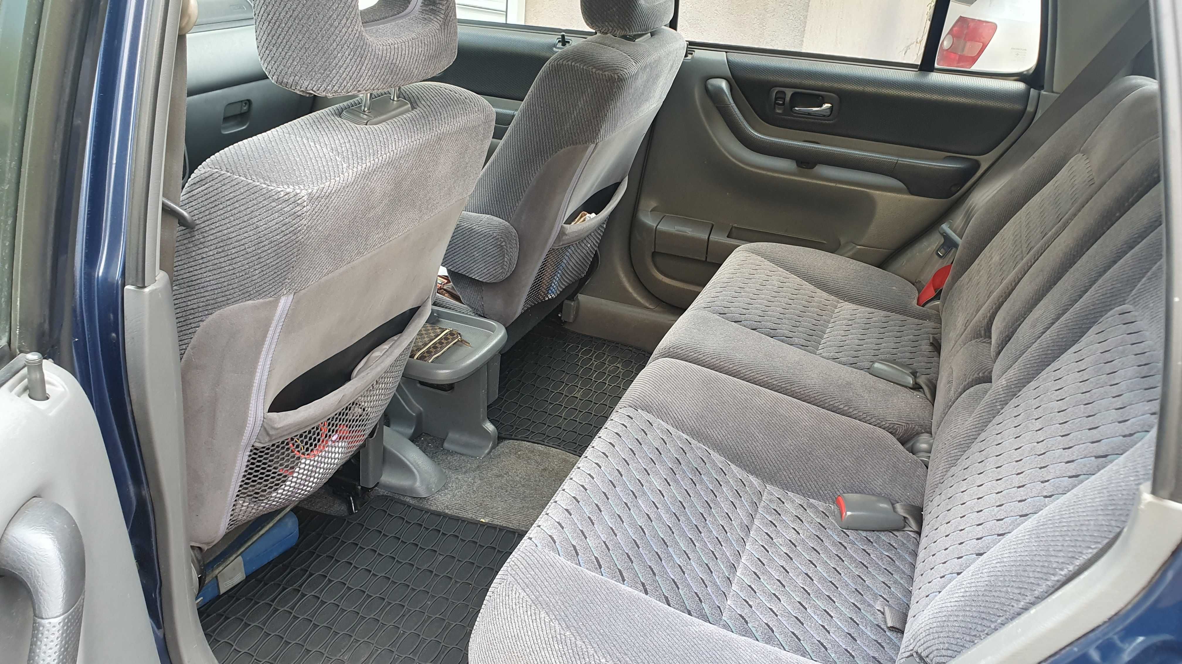 автомобил honda crv