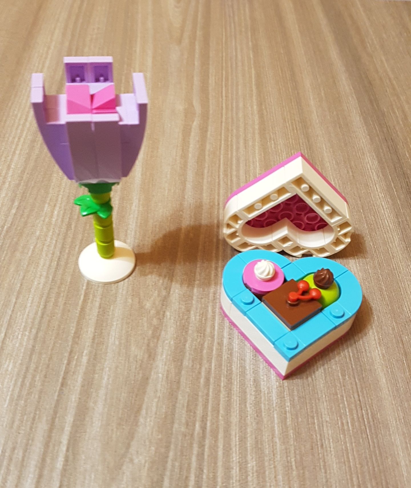 Lego Friends 30411 Cutie de ciocolată și floare